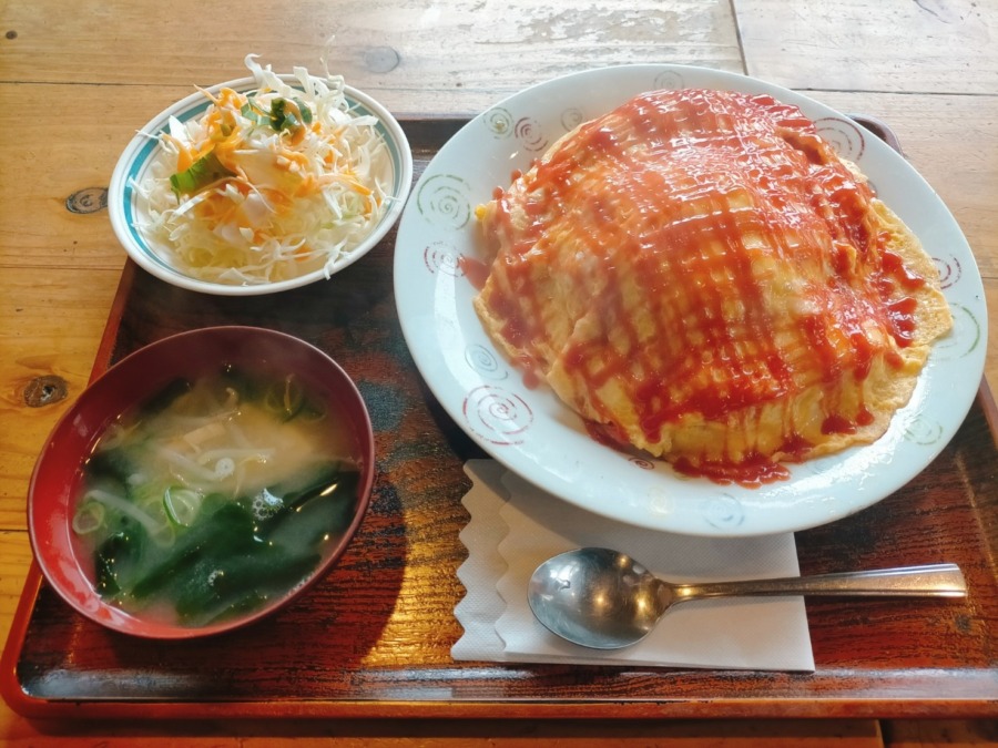 一度食べると病みつきになるしっかり味付けされたオムライス!お食事とコーヒーの店 ぐらんま(東比恵/定食・食堂)
